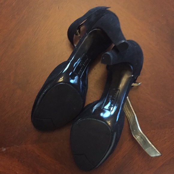 Anne Klein 8.5 " i flex" Cherise heels - Picture 3 of 4